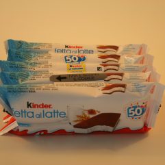 KINDER FETTA LATTE