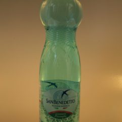 ACQUA SAN BENEDETTO LEGGERMENTE GASATA