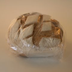 PANE MEJNO AL MAIS LA FORNERIA DI DAMIANO LIEVITAZIONE NATURALE 
DA SOLA PASTA MADRE , COTTO IN FORNO A LEGNA