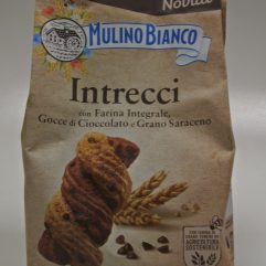 BISCOTTI INTRECCI MULINO BIANCO CON FARIRA INTEGRALE , 
GOGGE DI CIOCCOLATO E GRANO SARACENO